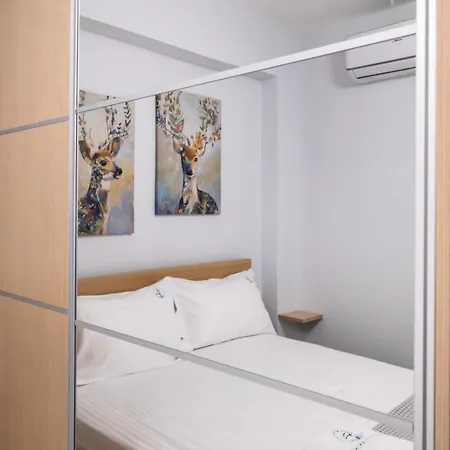 White Flamingo Apartment